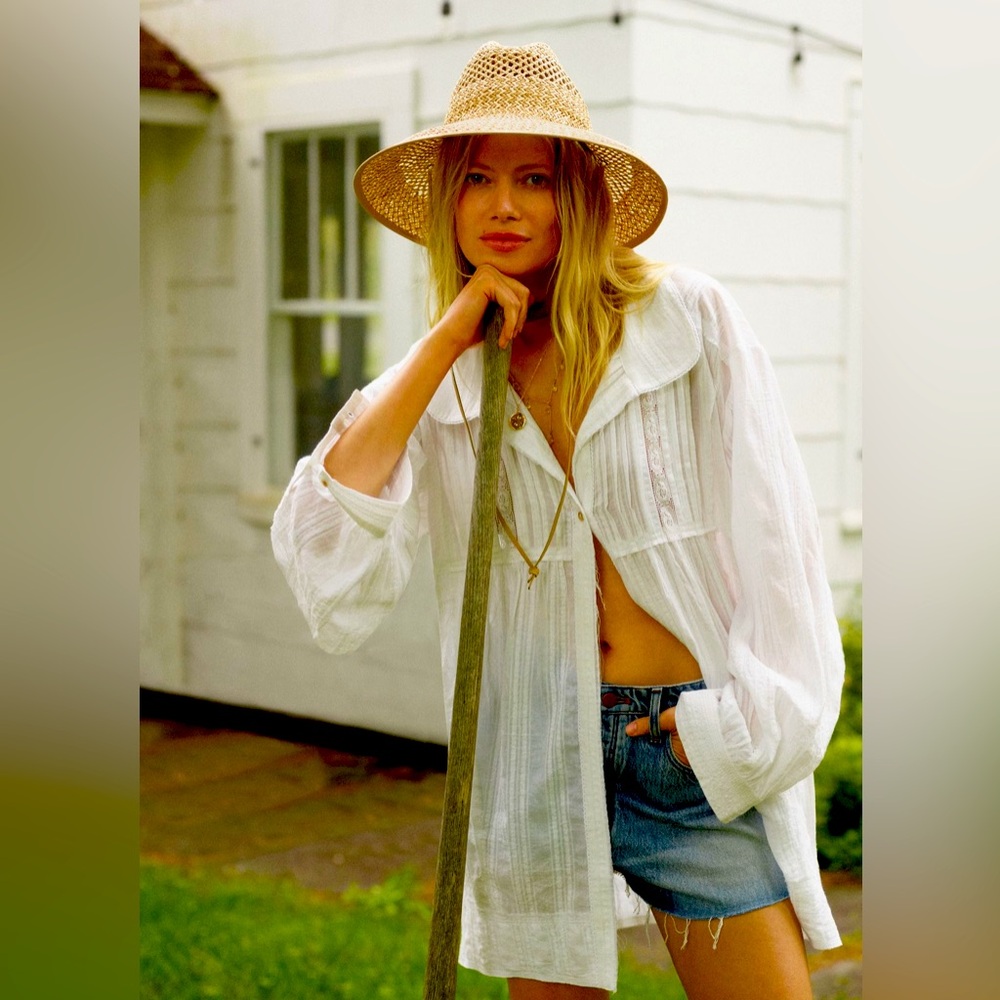 Pilcro Collared Pintuck Blouse in White